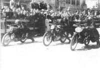 Partenza del circuito cittadino di velocit lungo il Viale della Vittoria di Jesi (anni '40)